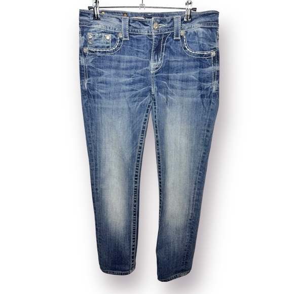 Miss Me Sz 28 Med Wash Rhinestone Silver Embellished Denim Bling Cropped Jeans - Picture 2 of 11